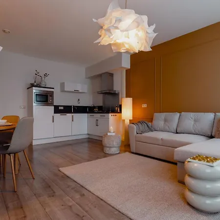 Ruim 2 Slaapkamer Met Xl Dakterras Lägenhet *