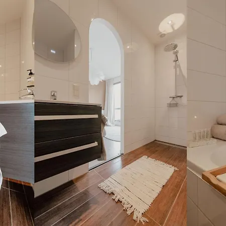 Stijlvol 5p App Prachtig Uitzicht Xl Dakterras Apartman Tilburg